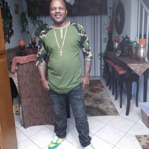 Meet your Posher, Lavelle